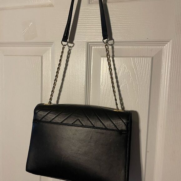 Karl Lagerfeld Purse Womens Black Quilted Shoulder Bag Gold tone Chain Strap - Picture 2 of 16